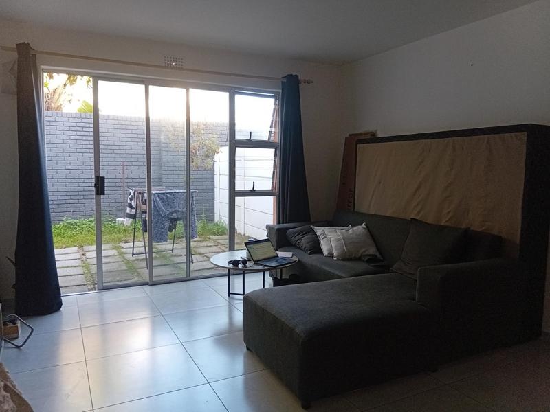 2 Bedroom Property for Sale in Lansdowne Western Cape